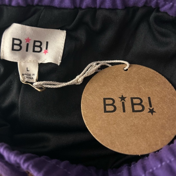 Bibi sequined joggers, Mardi Gras colors, purple, green and gold. Women’s large. - Picture 6 of 7